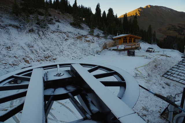 Snowmaking commences at Loveland