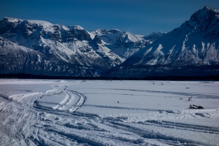 Skiers on the Nizina River outside of McCarthy on Day 1 of the AMWSC. Photo: Seth Adams