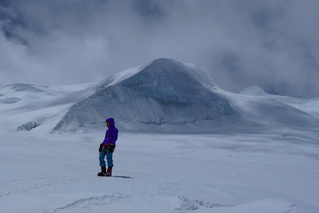 A cold Kristin Størmer-Steira at 5,800 meters on Mera Peak, "but not the coldest she'd be," according to fiancé Devon Kershaw. (Photograph: Devon Kershaw)