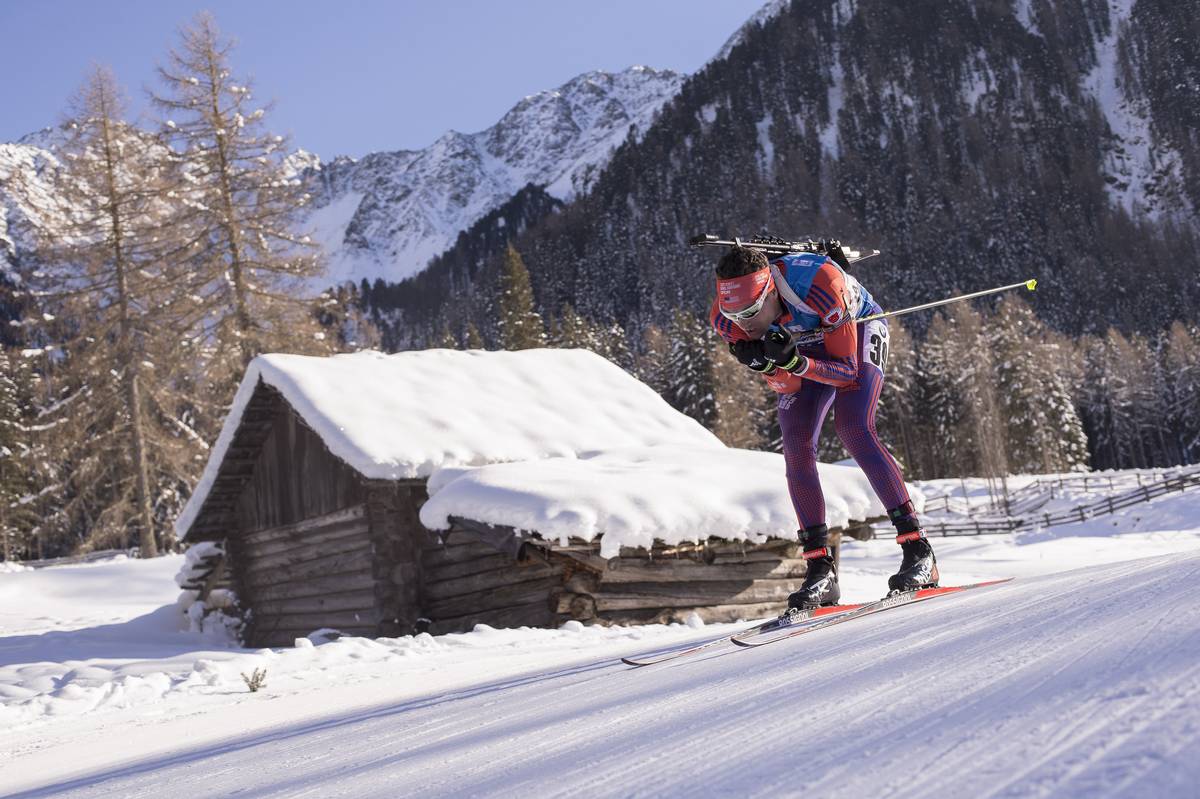 Tim Burke en route to 17th spot he had a single penalty and was satisfied with his functionality, but was slowed by choosing the incorrect skis. (Photo: USBA/NordicFocus)